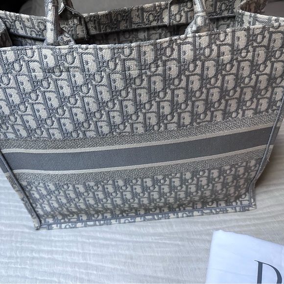 Christian Dior Large Book Tote 100% Authentic - Picture 4 of 7